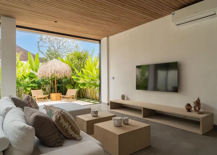 Moon By Alfred In Bali Villa Canggu