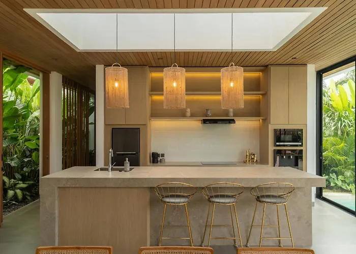 Moon By Alfred In Bali Villa *
