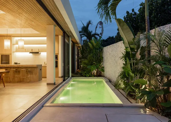 Moon By Alfred In Bali Villa