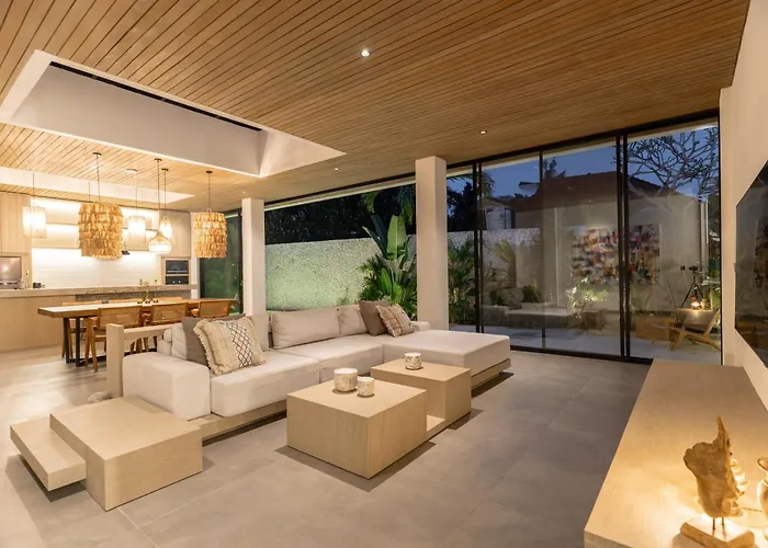 Moon By Alfred In Bali Villa Canggu