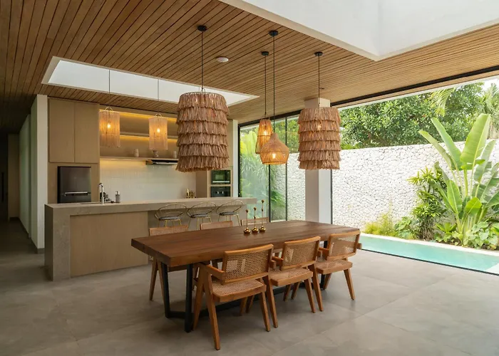 Moon By Alfred In Bali Villa Canggu