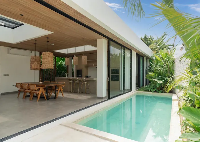 Moon By Alfred In Bali Villa Canggu